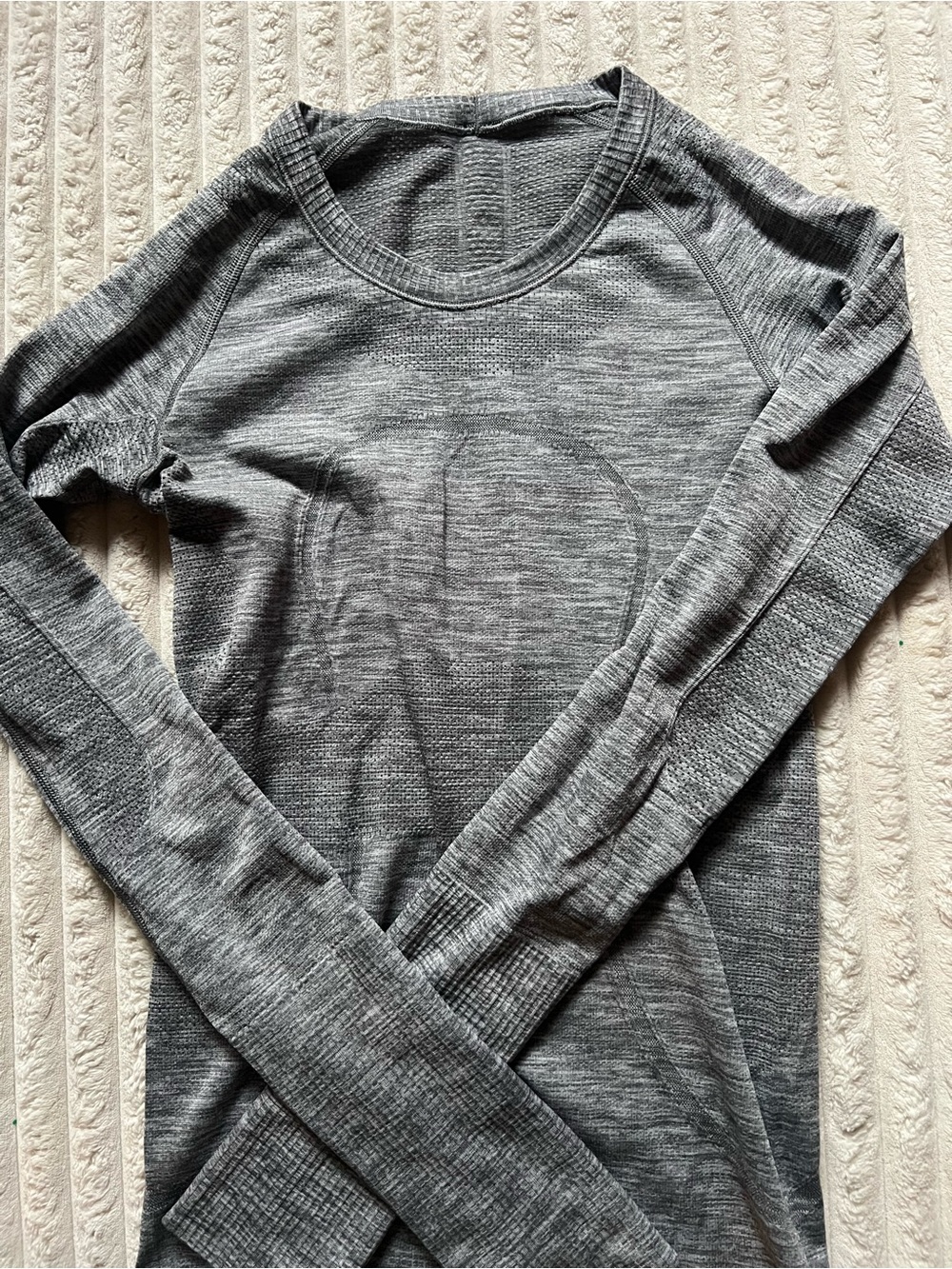lululemon athletica Heather Gray Seamless Long Sleeve Crew